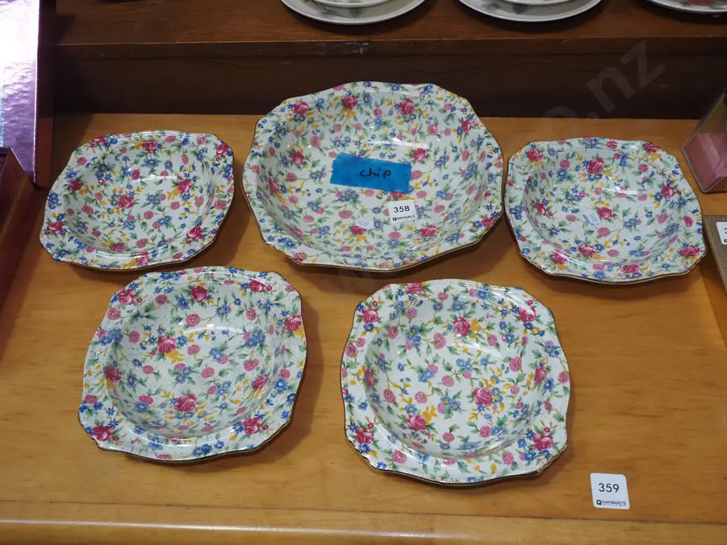 Royal Winton floral sweet bowl, 4 dishes - chip to bowl Image 1++