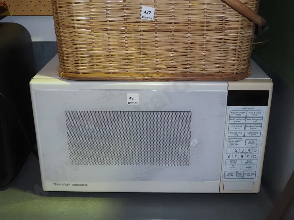 Sharp Carousel microwave Image 1++