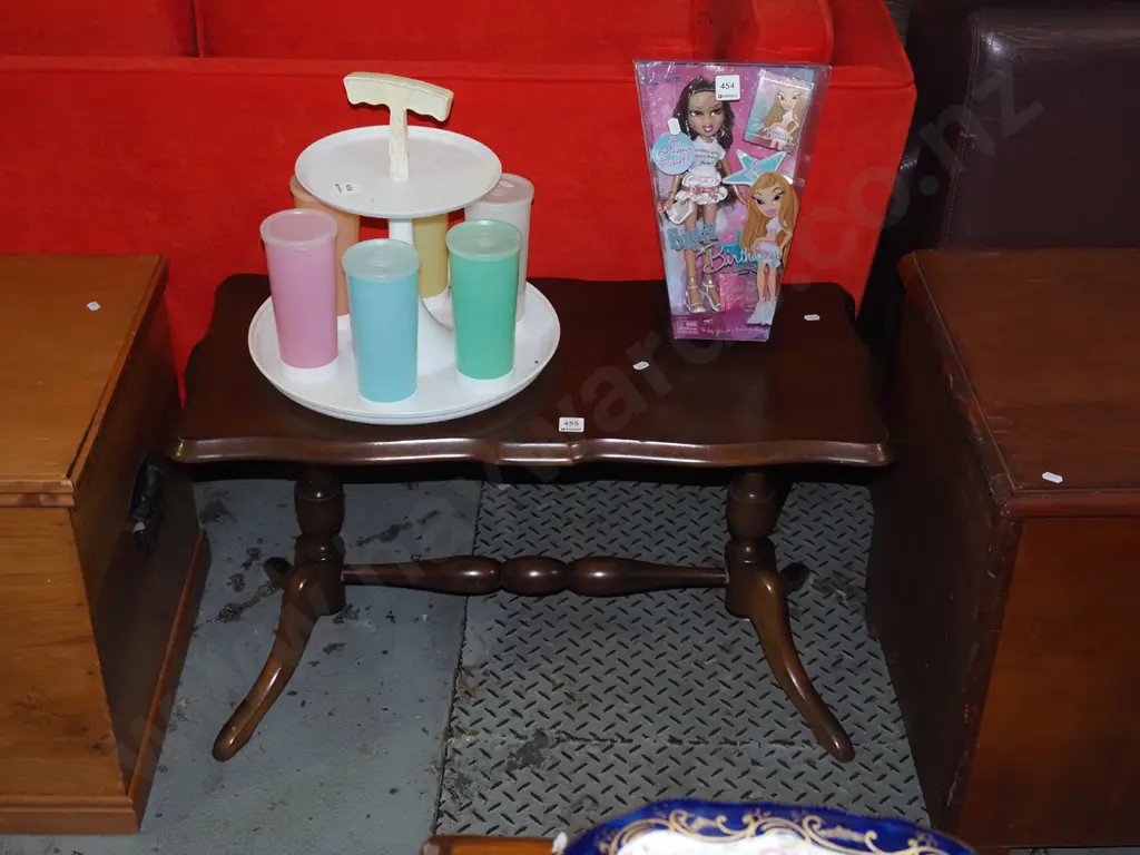 refectory based mahogany coffee table Image 1++