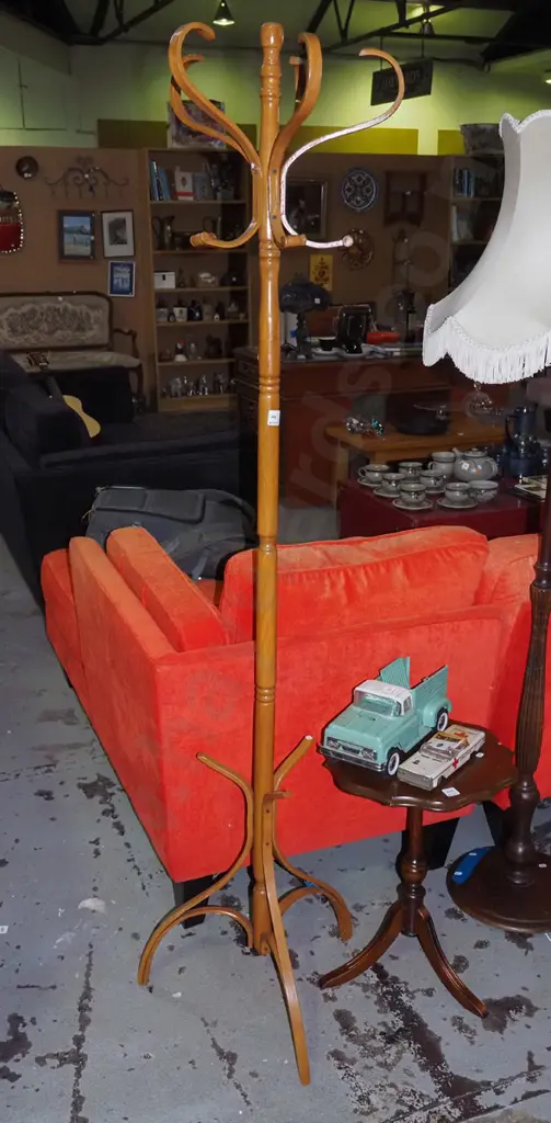 wooden coat stand - repair Image 1++
