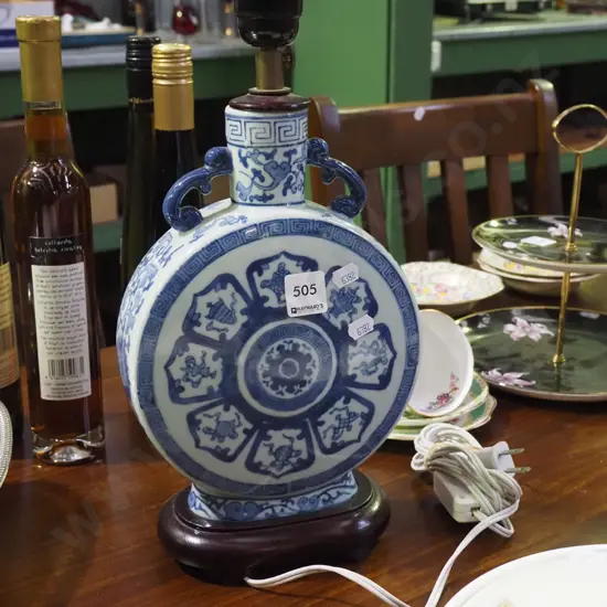 Asian blue and white ceramic based table lamp - plug needs changing H380