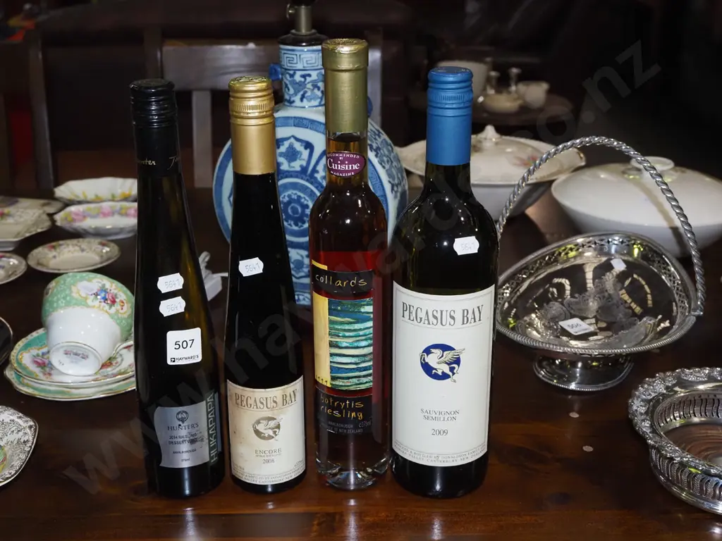 4x bottles of wine Image 1++