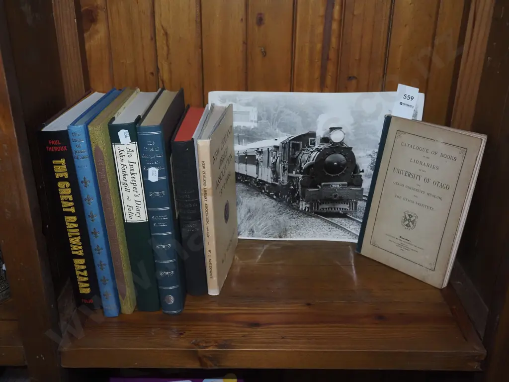 various books Image 1++