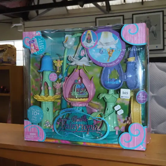 box; as new Barbie Fairytopia Little Lands  toy set