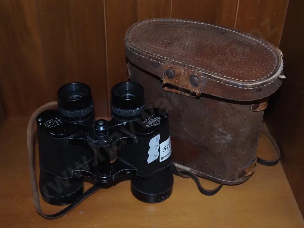 pair of vintage 7x35 field binoculars Image 1++