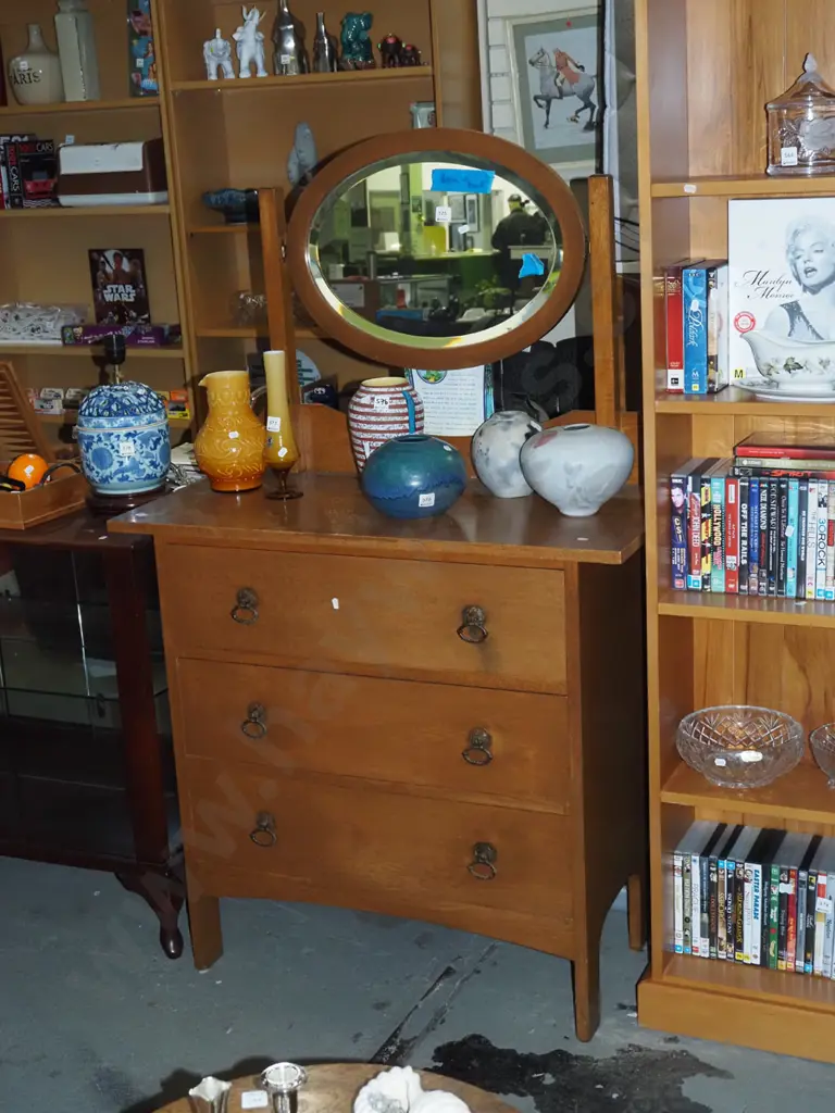 Edwardian 3 drawer mirror back dresser - has borer in back H1460 W920 D430 Image 1++