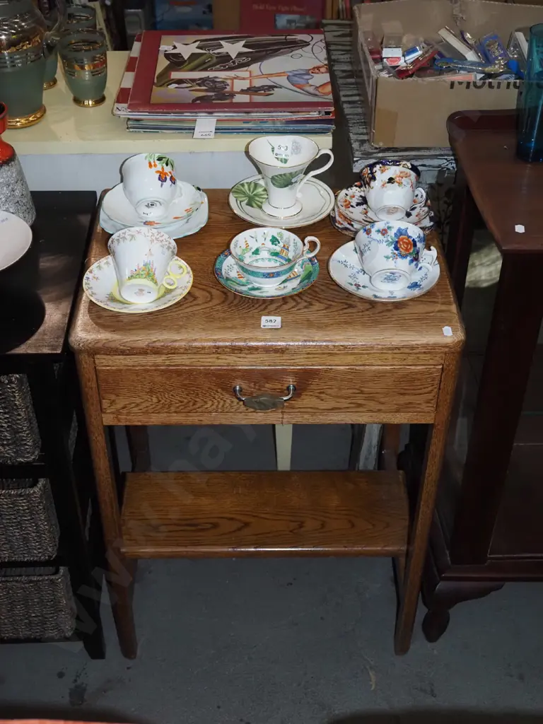 oak single drawer hall table - varnish needs attention Image 1++