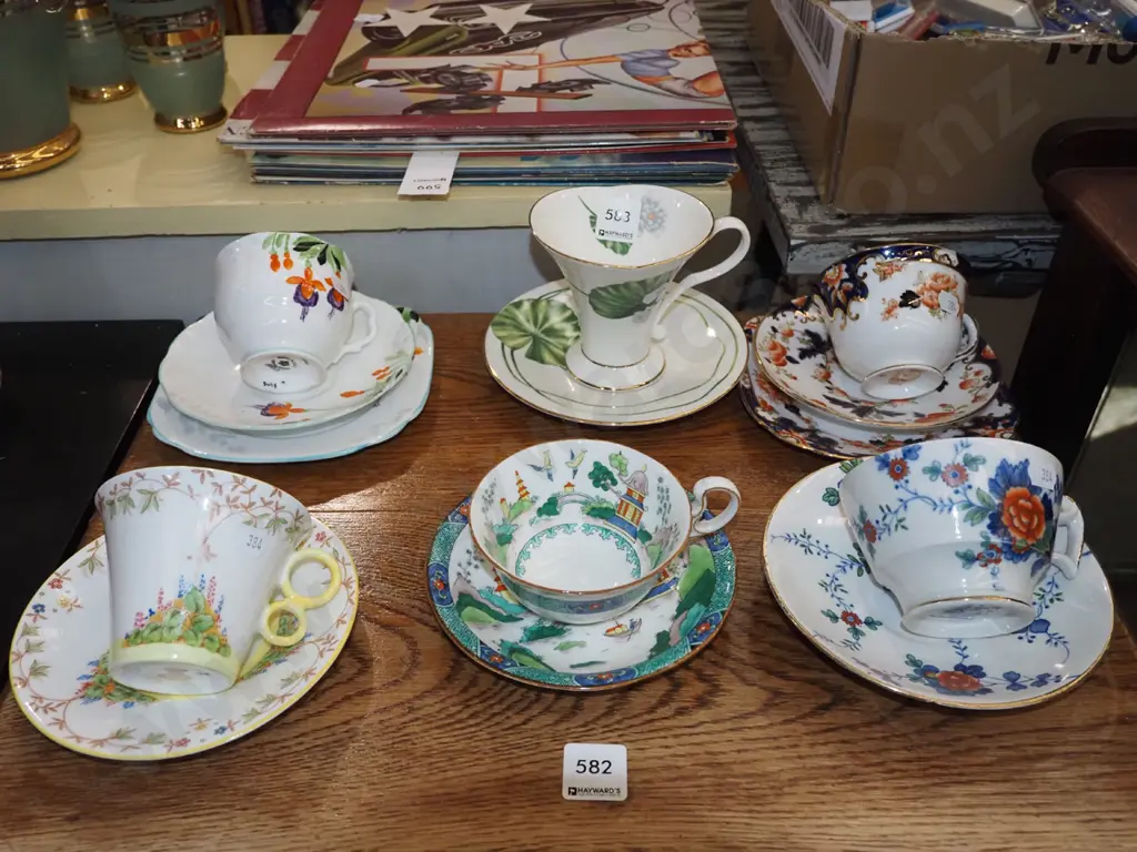 cups, saucers, trios Image 1++