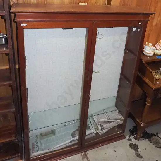 mahogany lockable 2 display case H380 W990 D235 - key in office