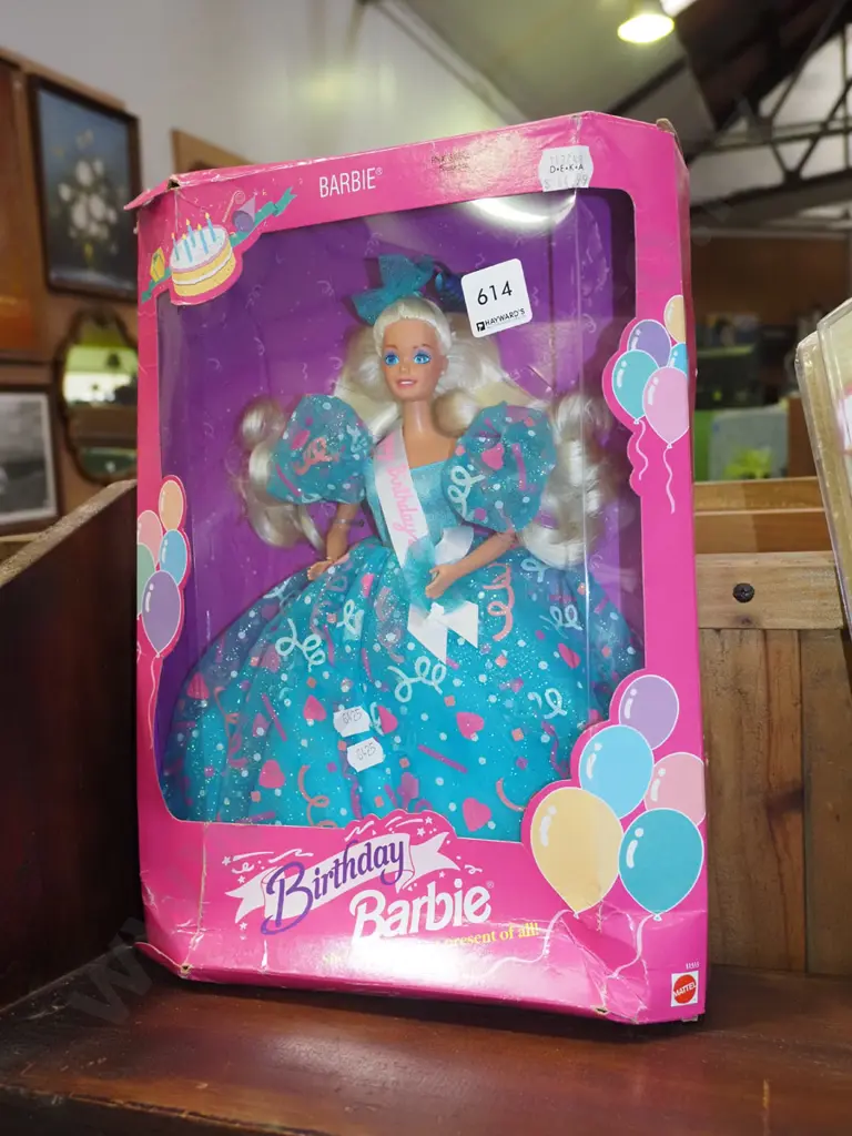 boxed Birthday Barbie - damage to box Image 1++