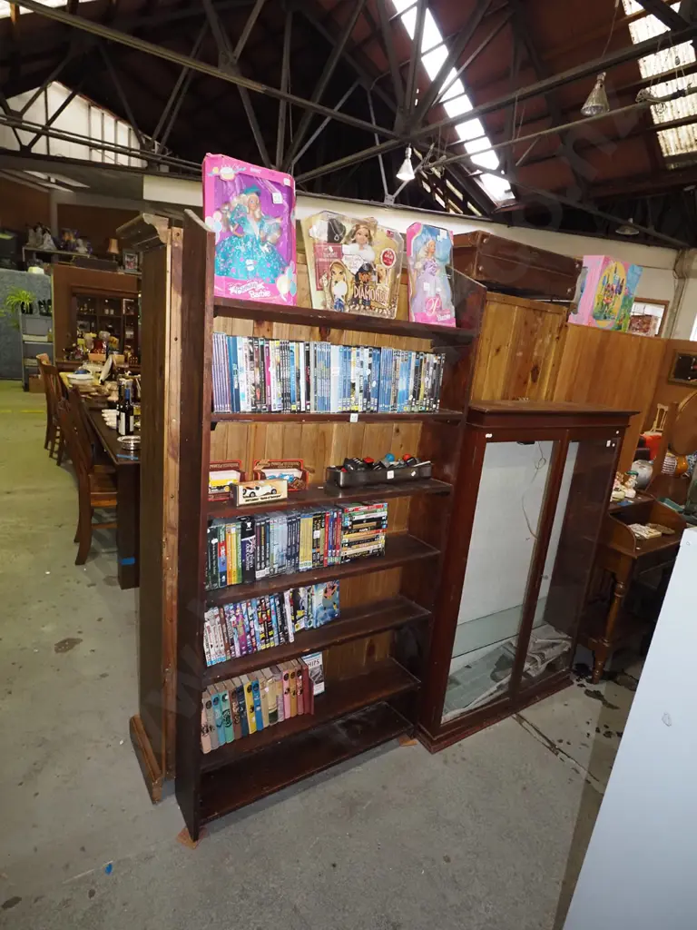 dark stained solid wood bookcase H1830 W915 D190 Image 1++
