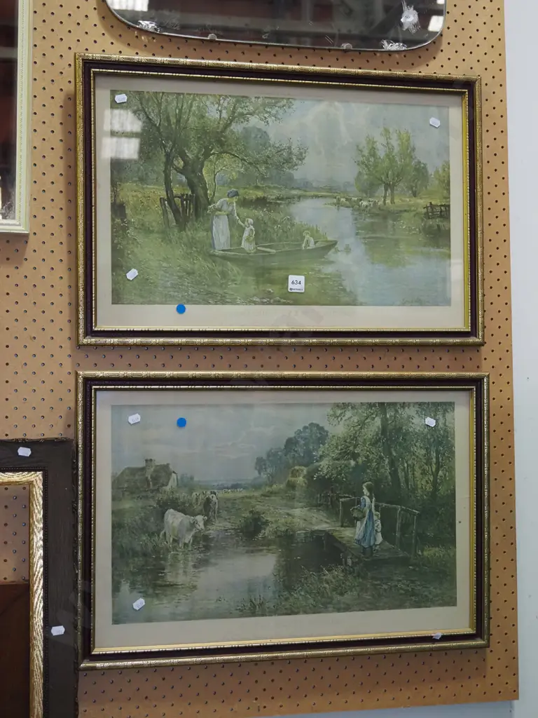 2x prints - blue dots Image 1++