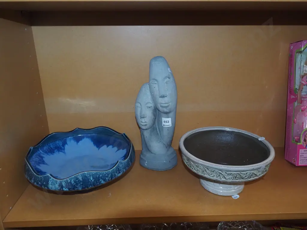 footed ikabana vase, bowl, figurines H300 Image 1++