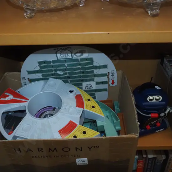 box; Star Wars, Millenium Falcon game etc