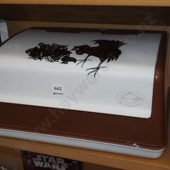 retro plastic breadbin