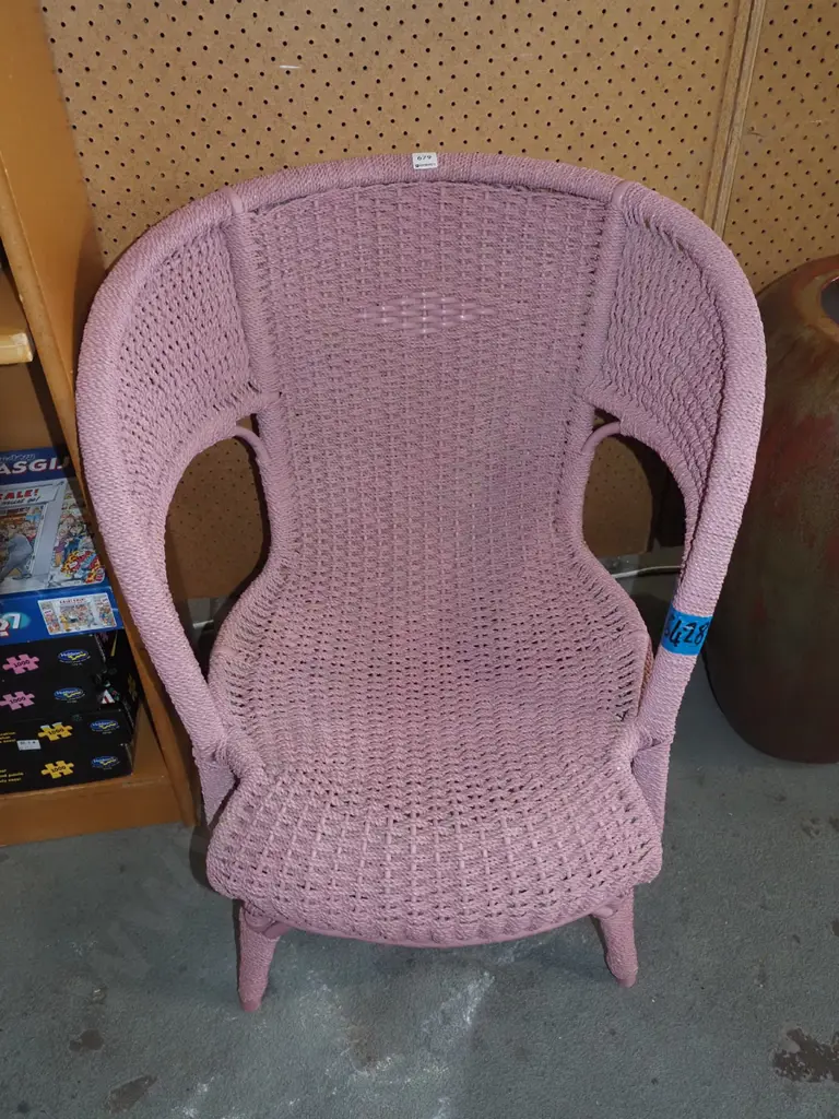 pink cane chair Image 1++