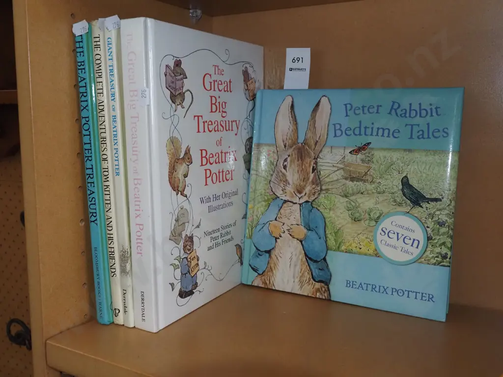 Beatrix Potter books Image 1++
