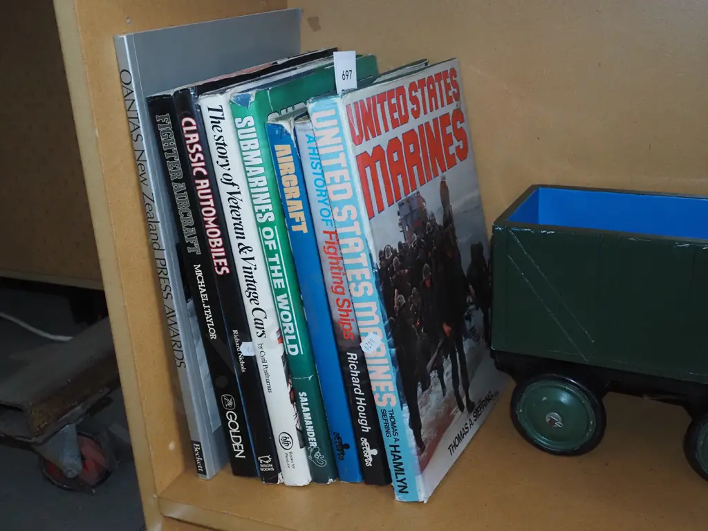 various books Image 1++