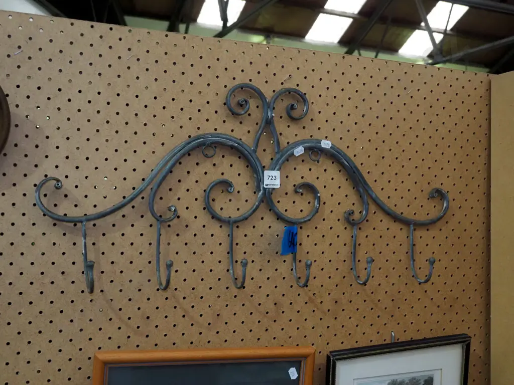 wrought metal coat hooks Image 1++