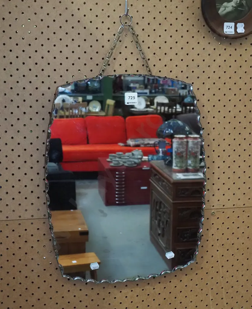 wall mirror - slight silvering Image 1++