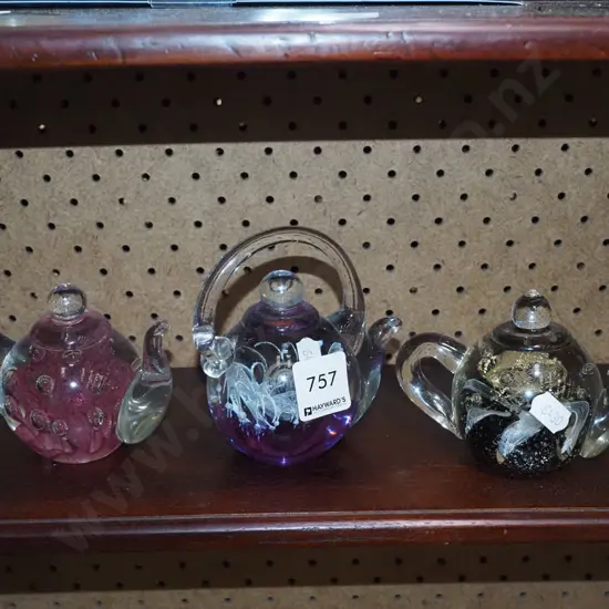 3x art glass teapots
