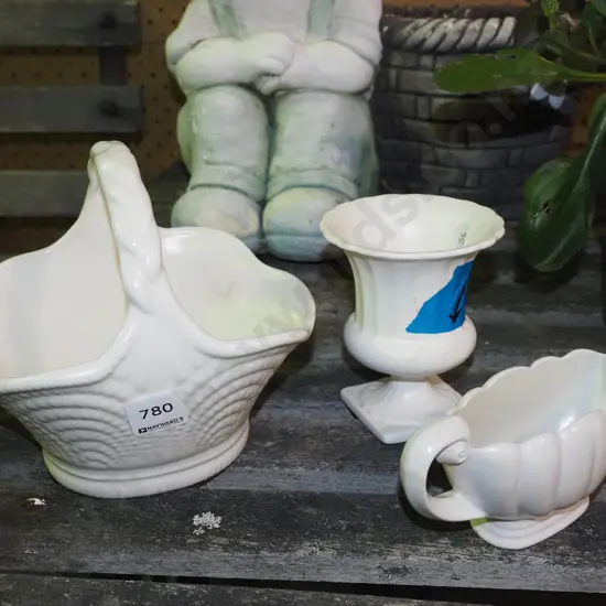 3x white vases Tallest H160 - repairs