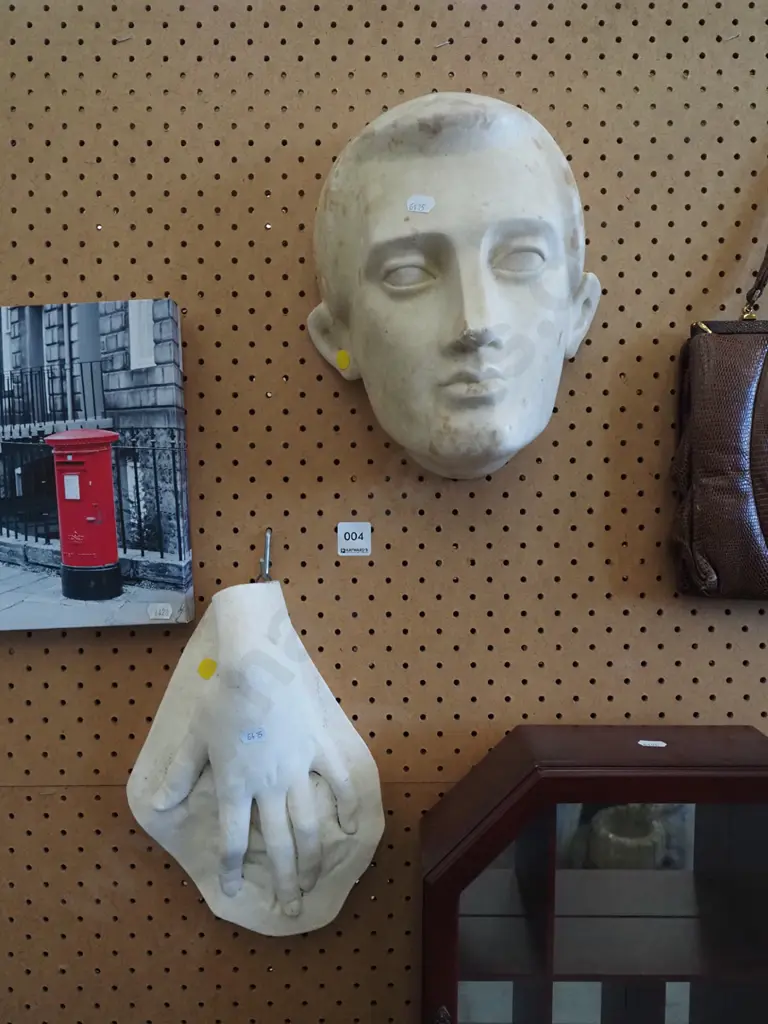 wall mounted composite face, hand - yellow dots Image 1++