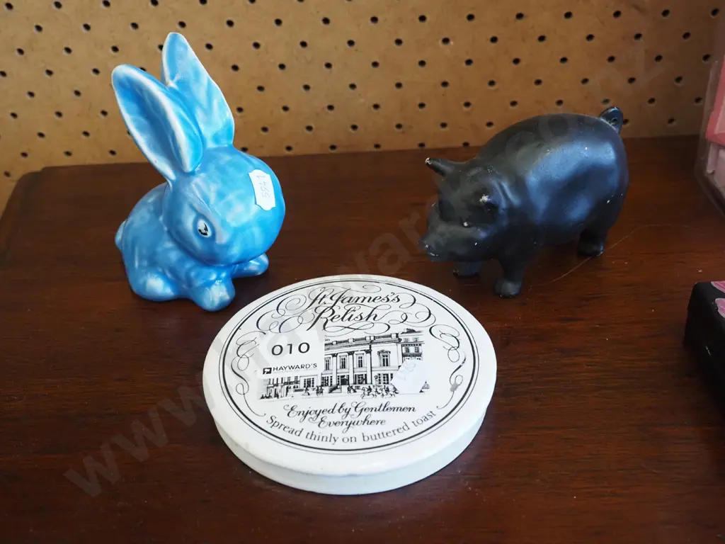 small rabbit, pig, relish pot lid Image 1++