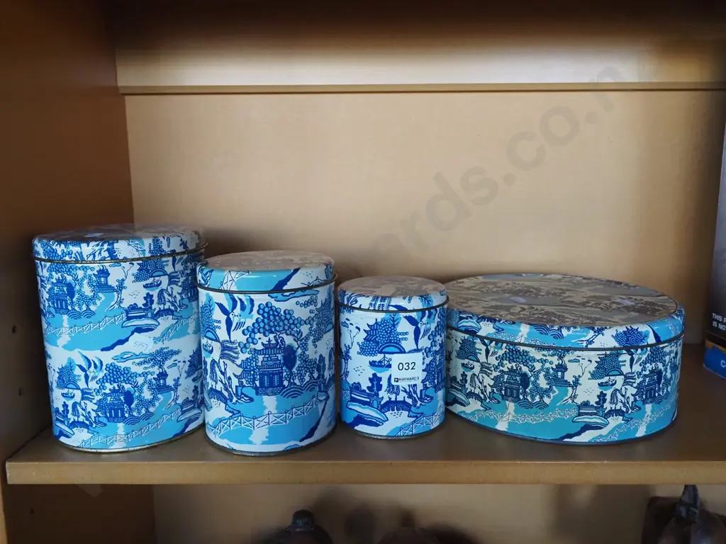 willow patterned tins Image 1++