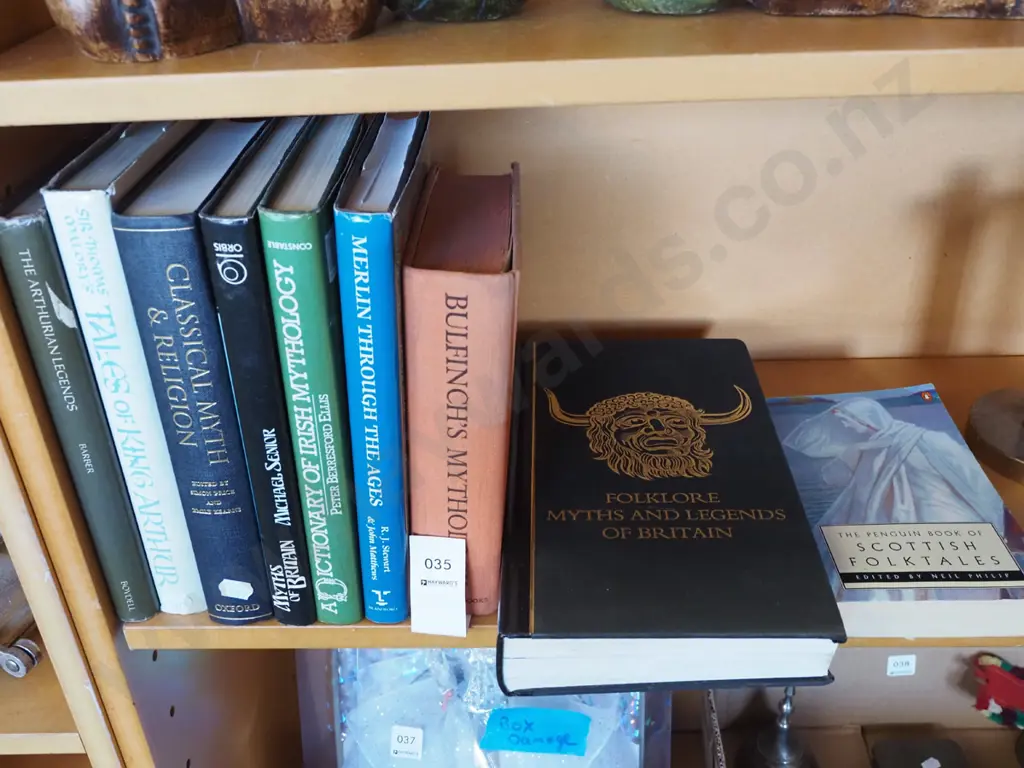 books about UK myths and legends Image 1++