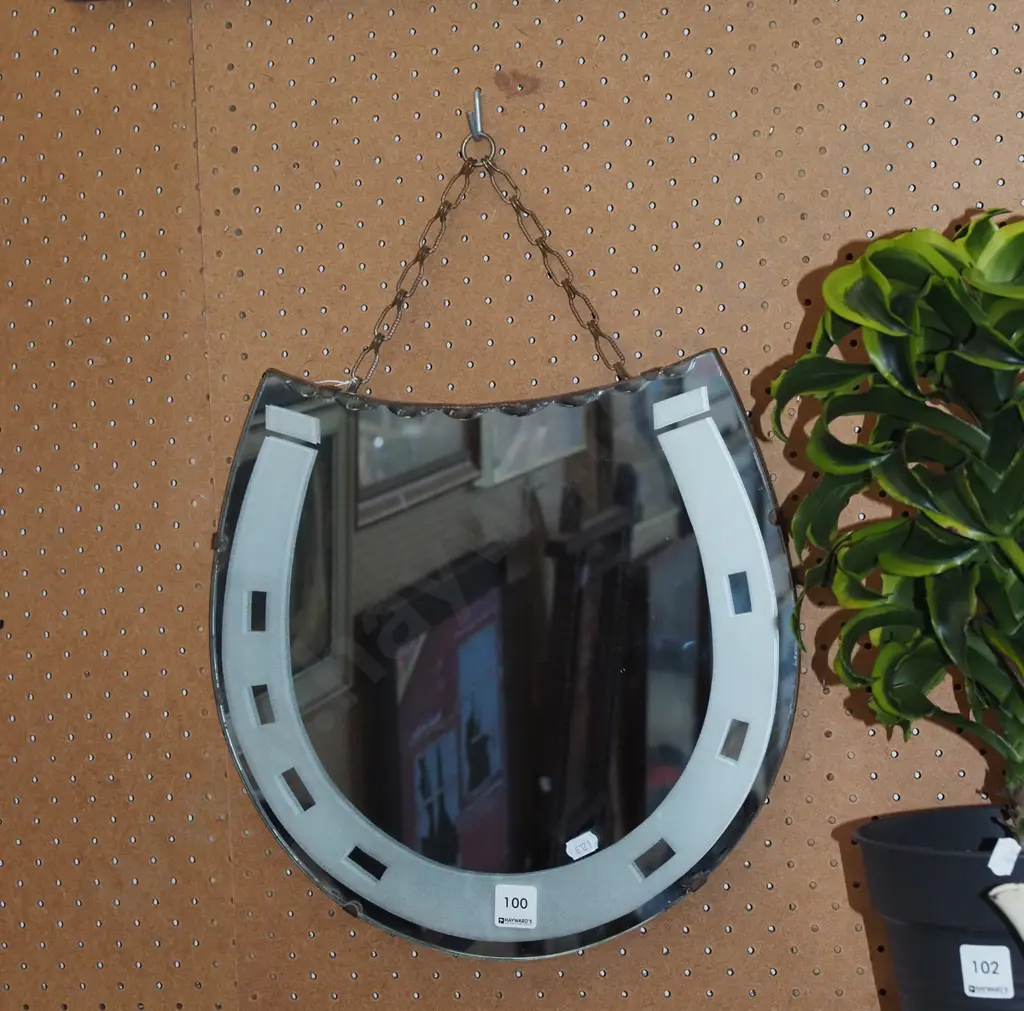 lucky horse shoe mirror Image 1++