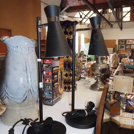 pair of modern bedside lamps H530