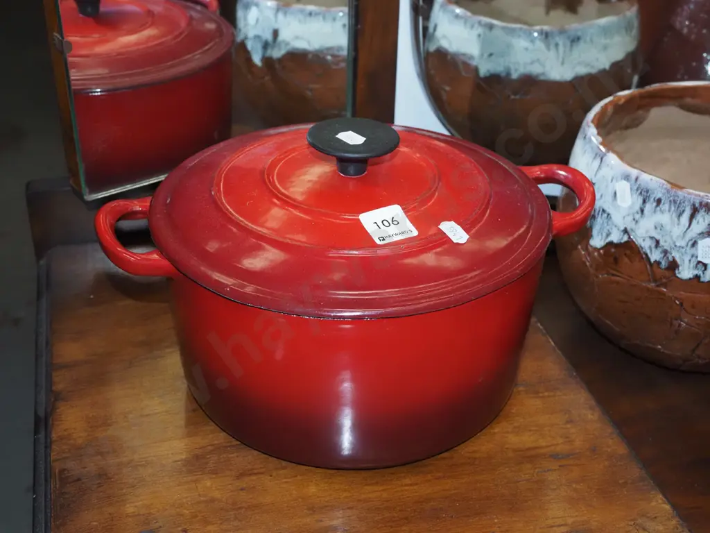 cast iron enamel lidded cassole Image 1++