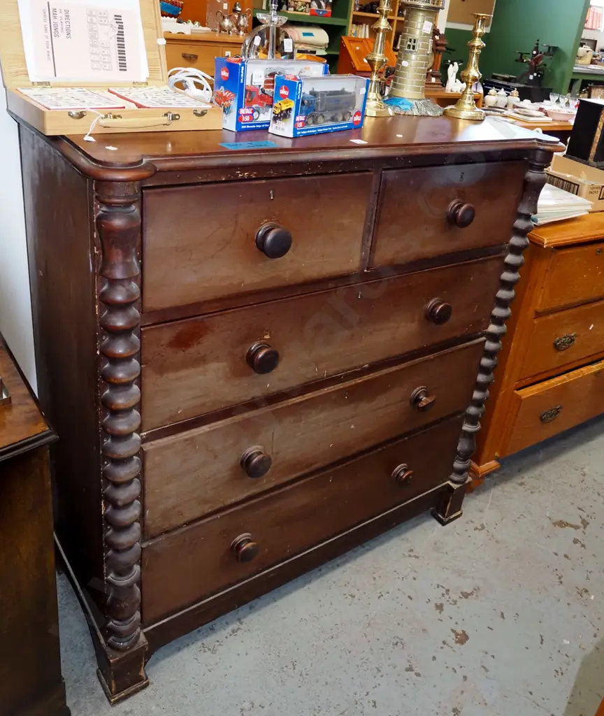 Victorian mahogany 5 drawer chest - has signs of borer, not very stable H1170 W1110 D480 Image 1++