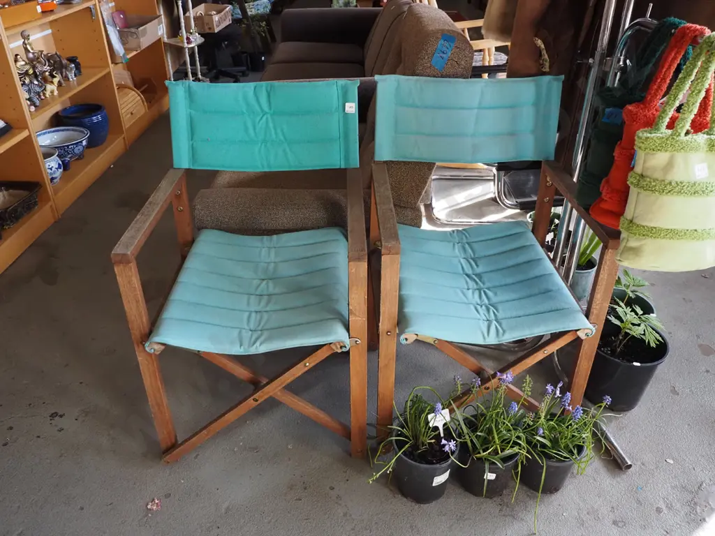 pair of canvas director's chairs Image 1++