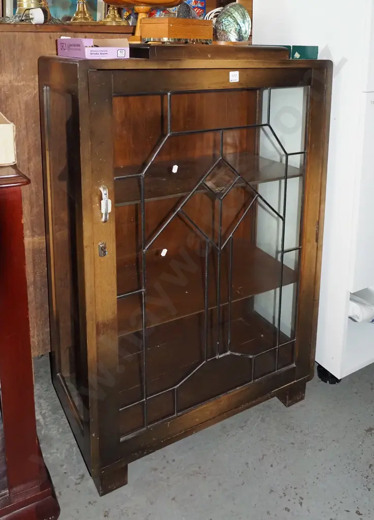 deco beech glass and leadlight china cabinet H1110 W685 D360 - varnish needs attention Image 1++