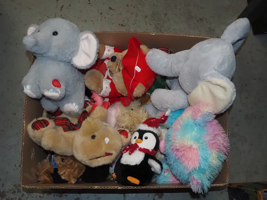 box of soft toys Image 1++