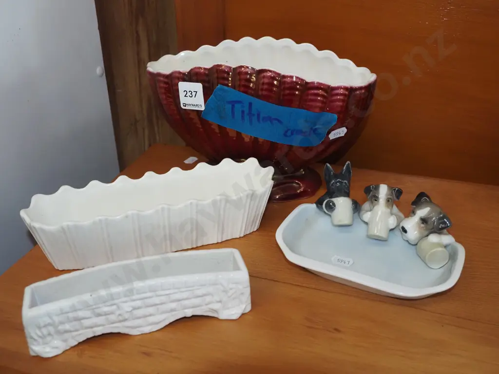 2x trough vases, Royal Copenhagen dog dish, Titian Ware  vase - crack Image 1++