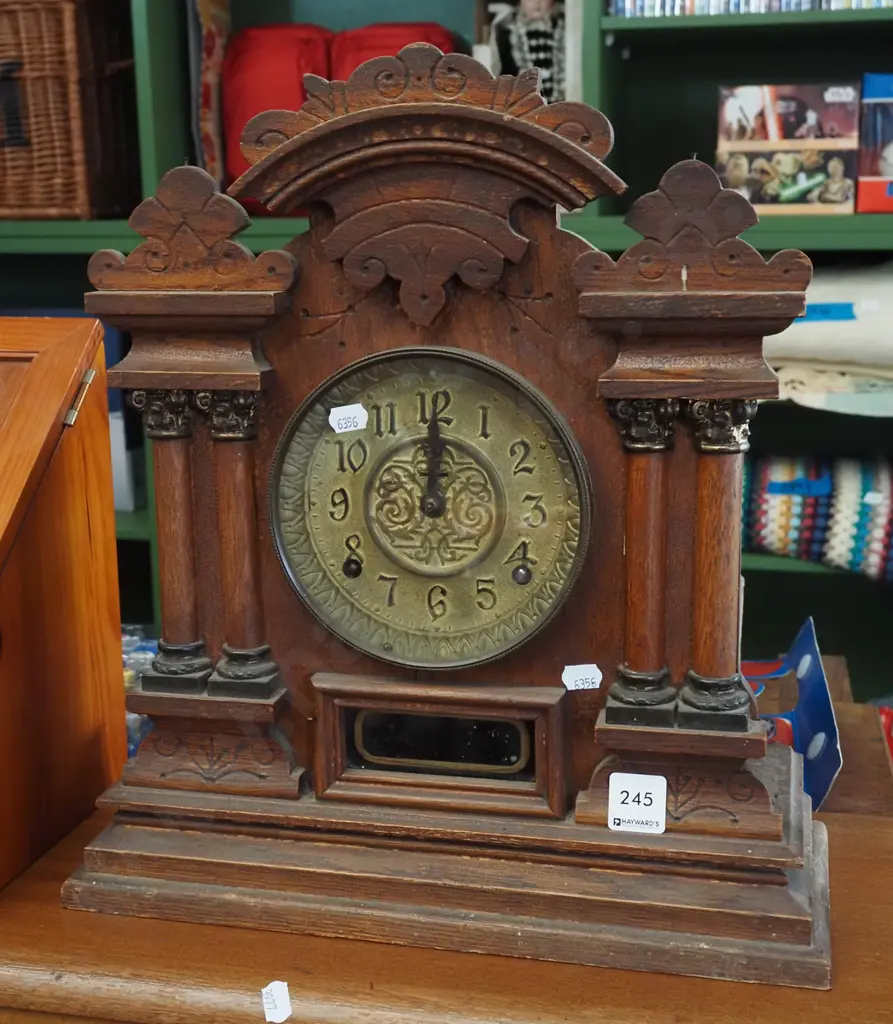 restorer's Victorian wood cased mantle clock Image 1++