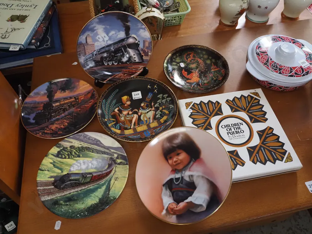 6x collector's cabinet plates Image 1++