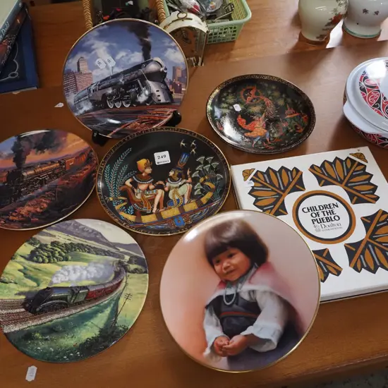 6x collector's cabinet plates