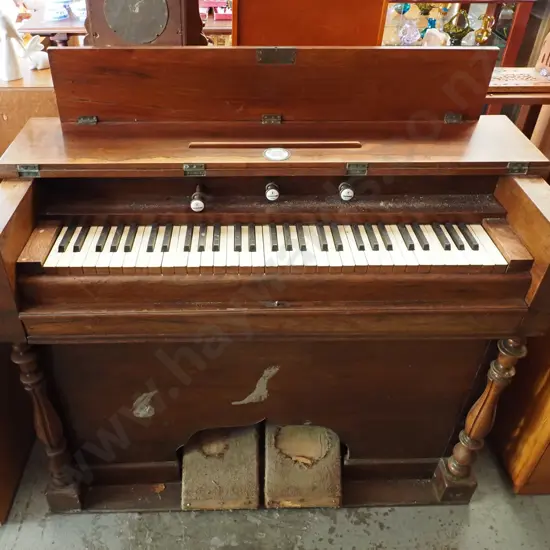 restorer's French pump organ