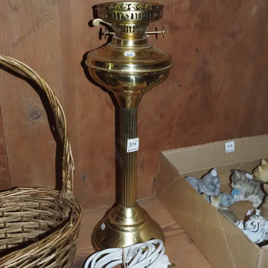 reproduction brass lamp base H465