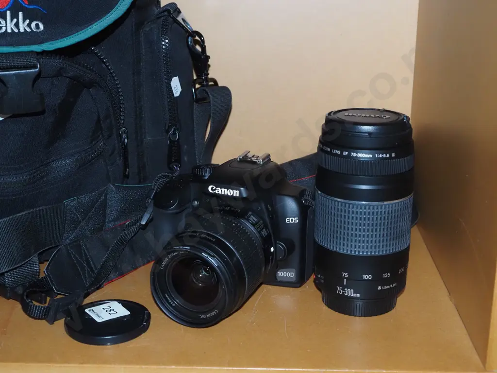 Canon EOS digital camera with bag, additional lens and other accessories Image 1++
