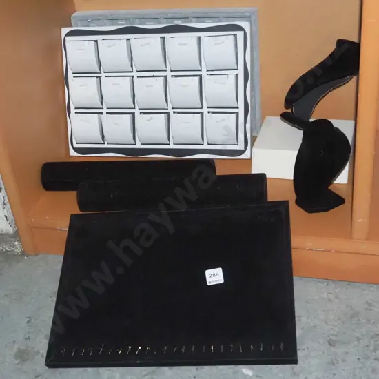 shelf; jewellery stands