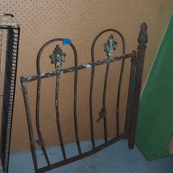 very battered cast iron garden gate H930 W740