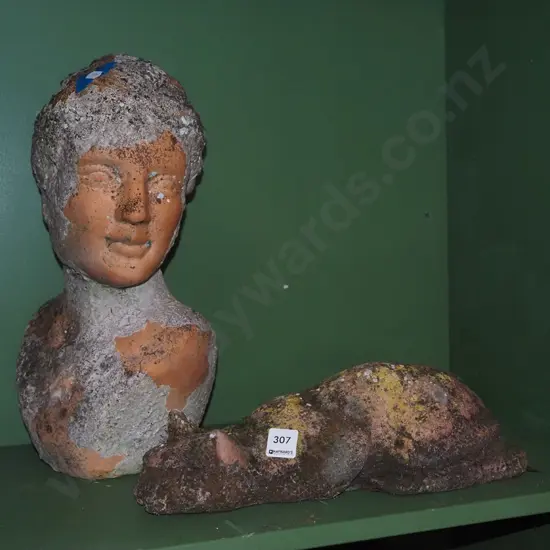 2x concrete garden ornaments H360