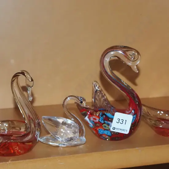 4x studio glass swan vases H120