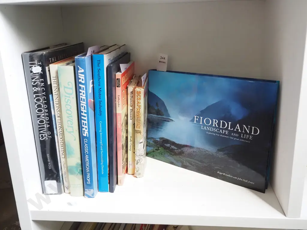 various books Image 1++