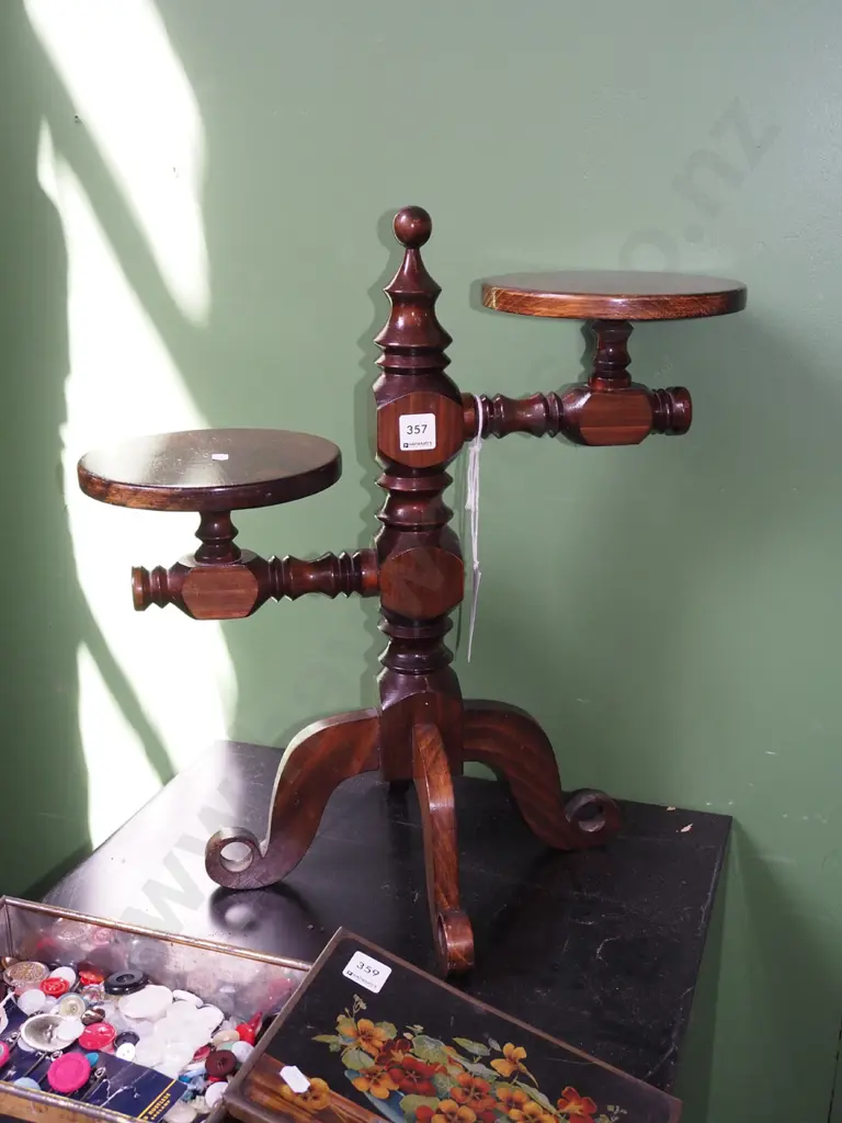 solid pine 2 place jardiniere stand H520 Image 1++